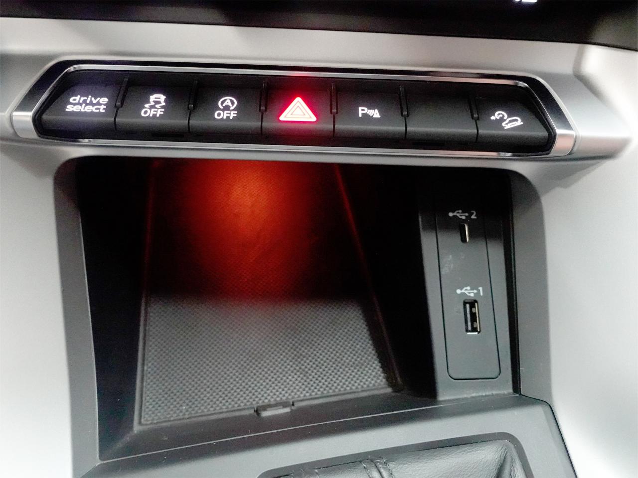 2020 Audi Q3 TECHNIK | S-Line | AWD | Nav | Sunroof | Leather