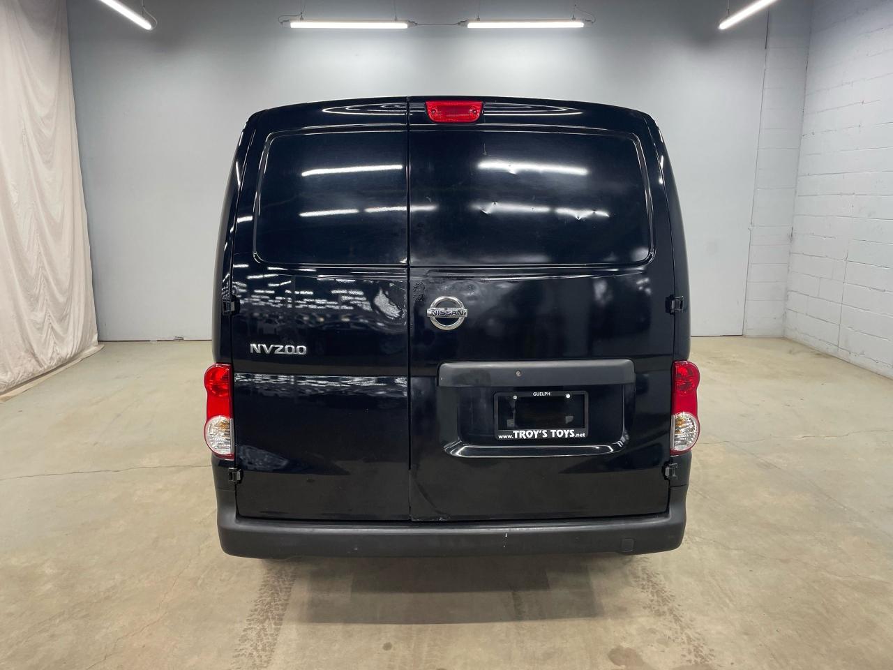 2015 Nissan NV200 SV Photo5