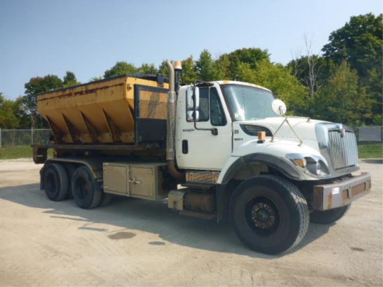 Used 2010 International 7500 Workstar - BINS AVAILABLE for sale in Concord, ON