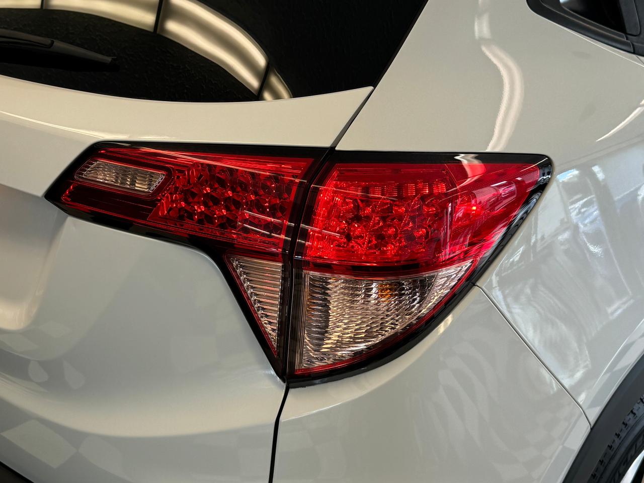 2016 Honda HR-V EX+Sunroof+Side Camera+Heated Seats+Dual Temp Cont - Photo #58