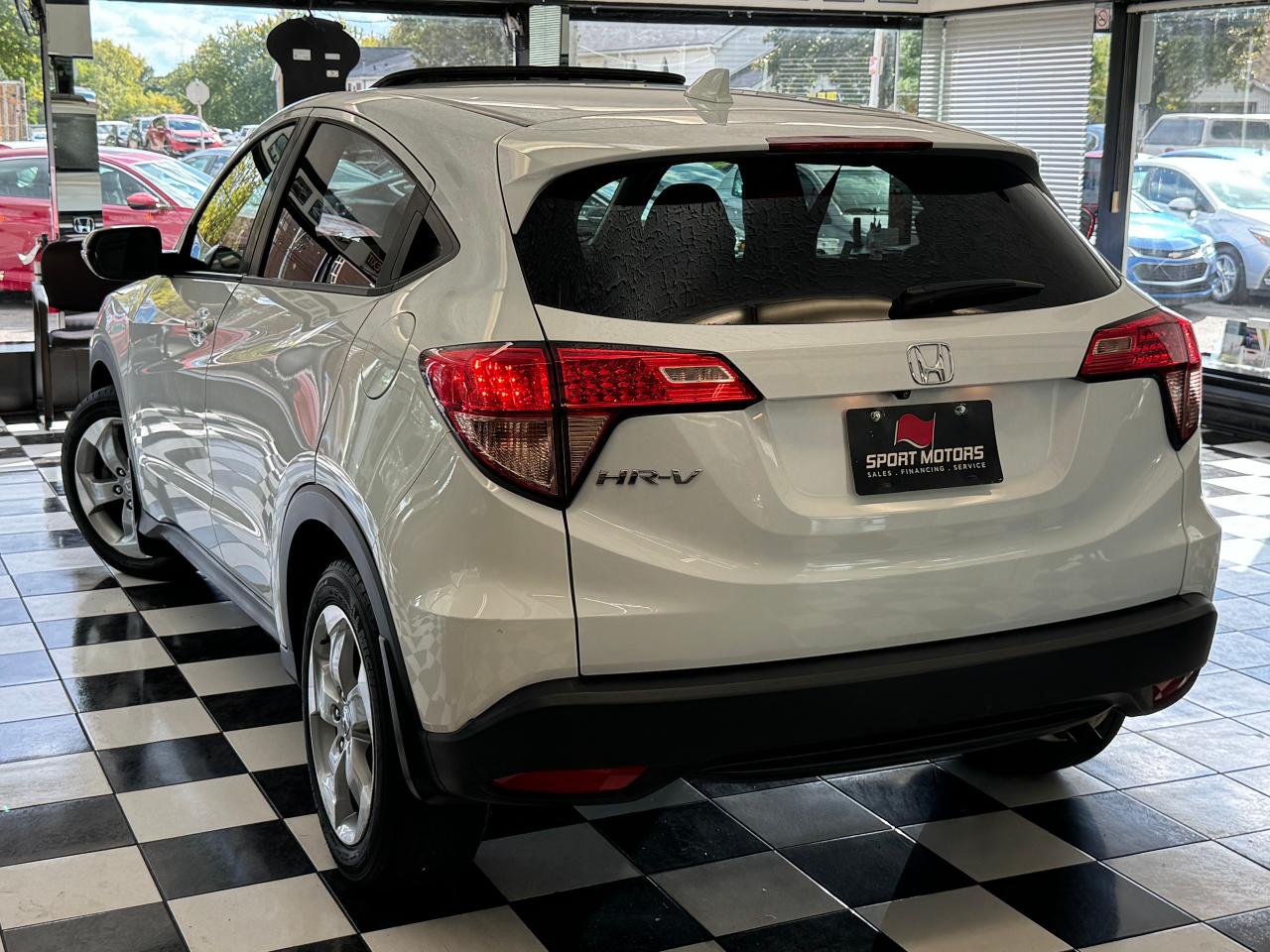 2016 Honda HR-V EX+Sunroof+Side Camera+Heated Seats+Dual Temp Cont Photo14