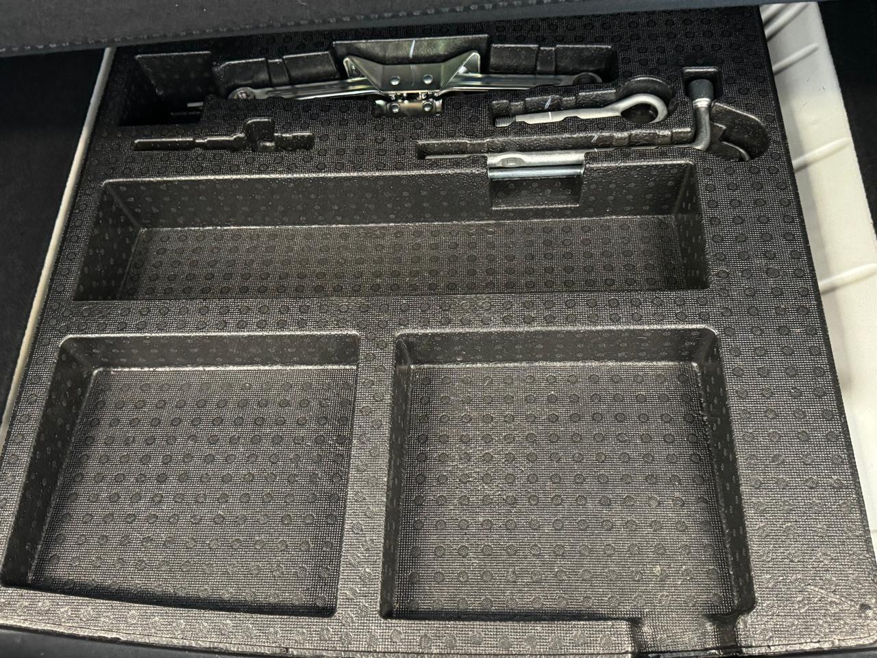 2016 Honda HR-V EX+Sunroof+Side Camera+Heated Seats+Dual Temp Cont - Photo #52