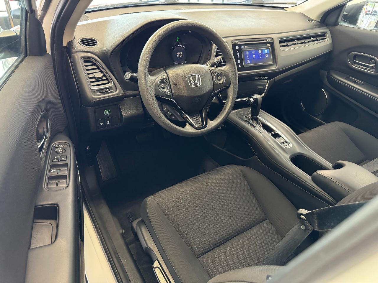 2016 Honda HR-V EX+Sunroof+Side Camera+Heated Seats+Dual Temp Cont Photo18