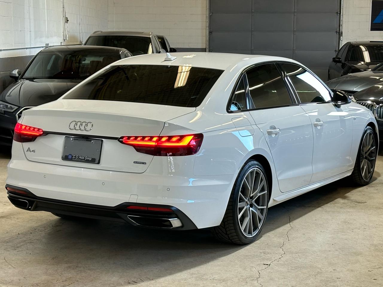 2020 Audi A4 S-LINE|NAV|BACKUP|BSM|DRIVE SELECT|CARPLAY| - Photo #4