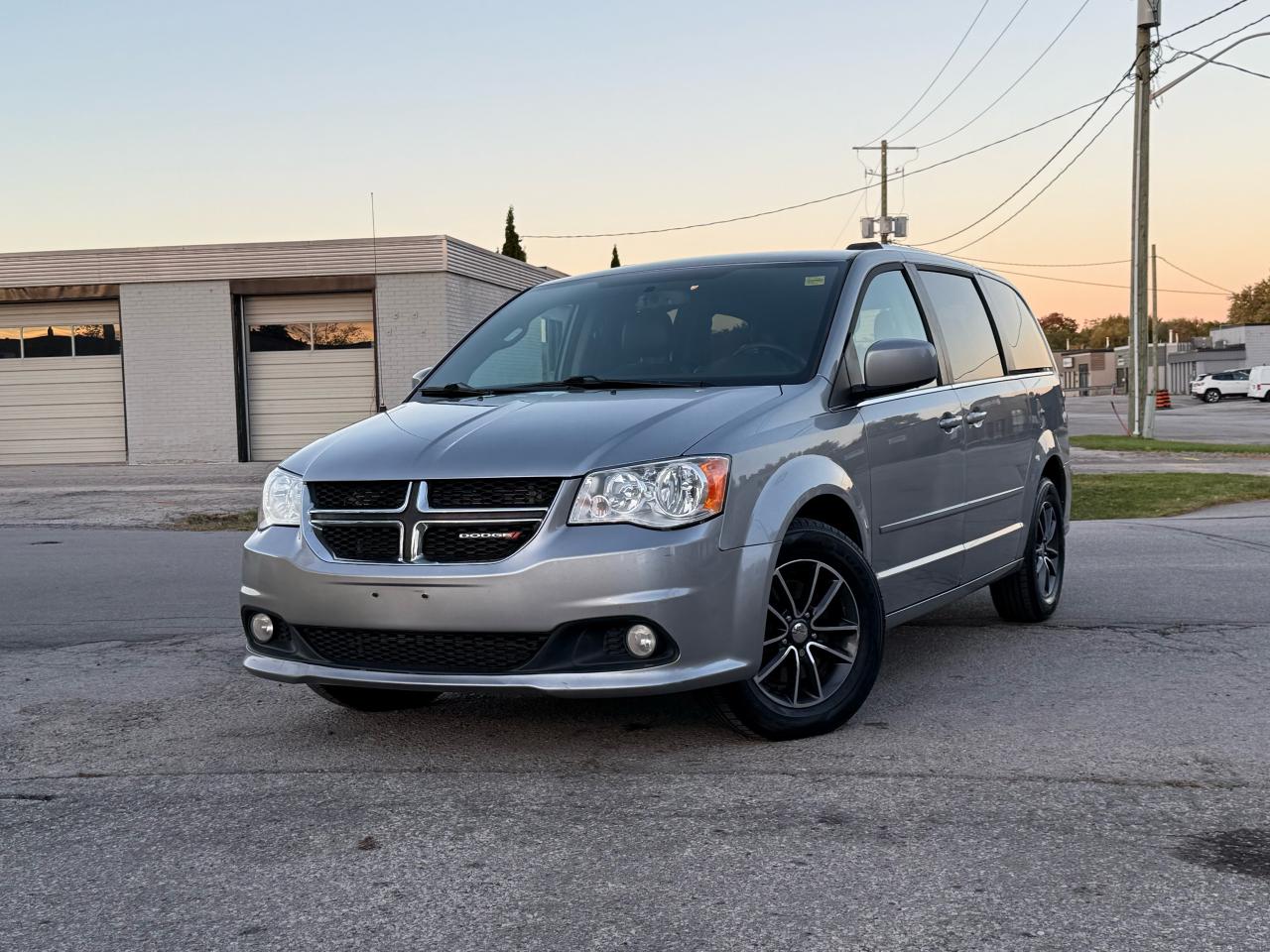 Used 2016 Dodge Grand Caravan SXT Premium Plus DVD|BACKUP|POWER DOORS for sale in Oakville, ON