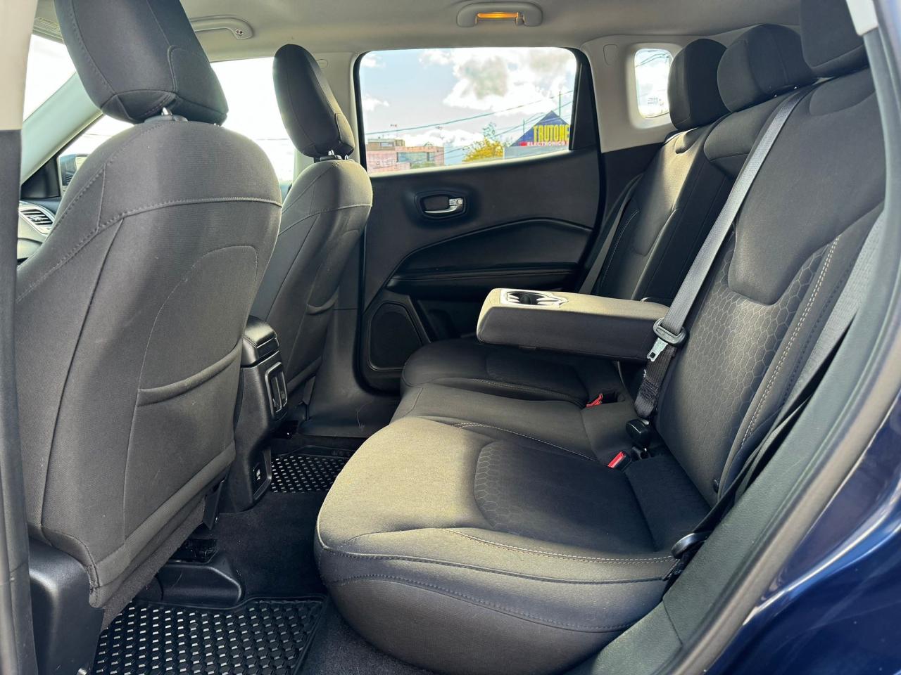 2018 Jeep Compass SPORT 4x4 /ACCIDENT FREE/ONE OWNER - Photo #16