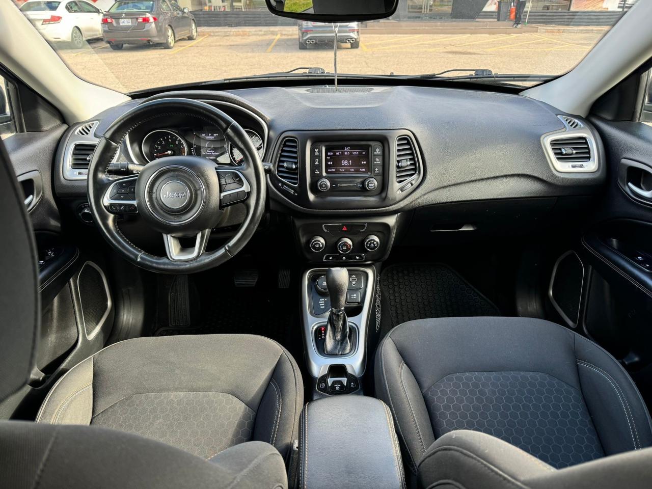2018 Jeep Compass SPORT 4x4 /ACCIDENT FREE/ONE OWNER - Photo #10