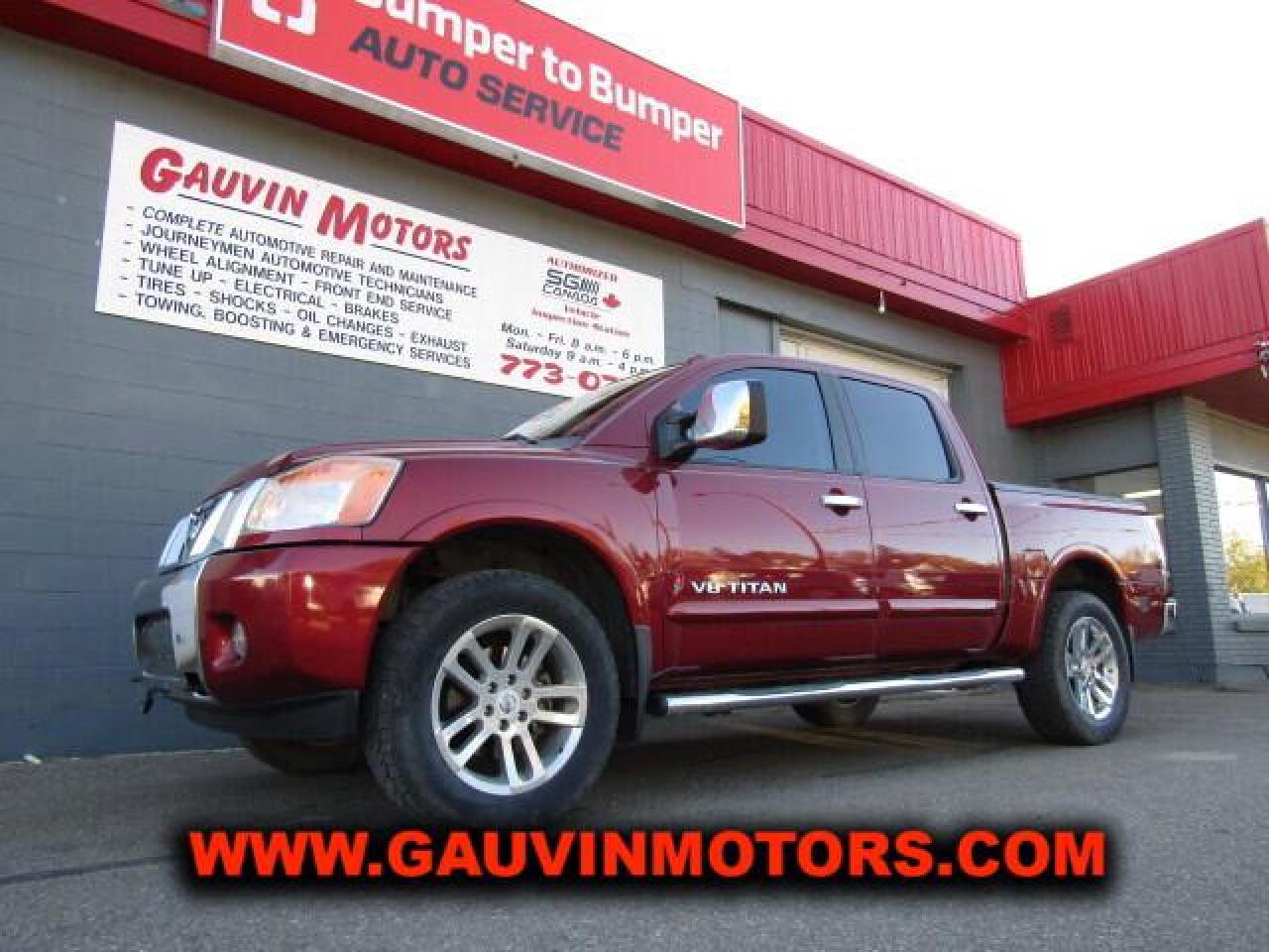 Used 2015 Nissan Titan 4WD Crew SL Loaded Leather, Gorgeous & Sale Priced for Sale in Swift Current, Saskatchewan