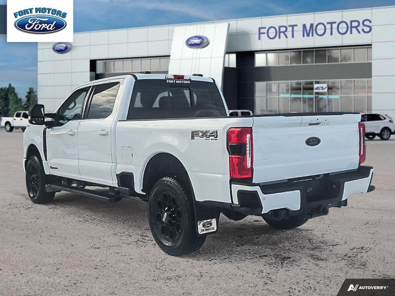 2024 Ford SUPERDUTY F-350® XLT Photo