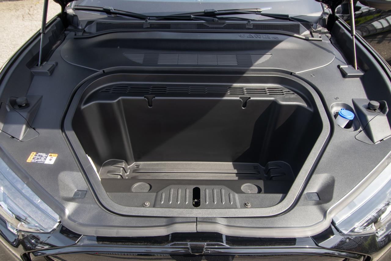 2024 Ford Mustang Mach-E Premium RWD Standard Range Photo5