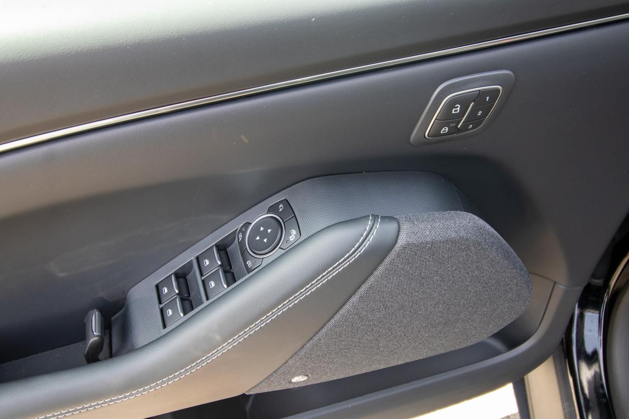 2024 Ford Mustang Mach-E Premium RWD Standard Range Photo5
