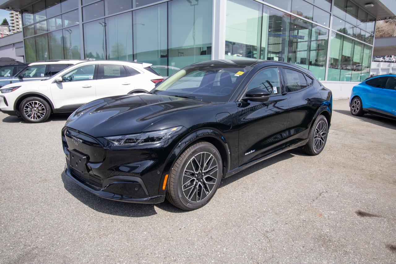 2024 Ford Mustang Mach-E Premium RWD Standard Range Photo2