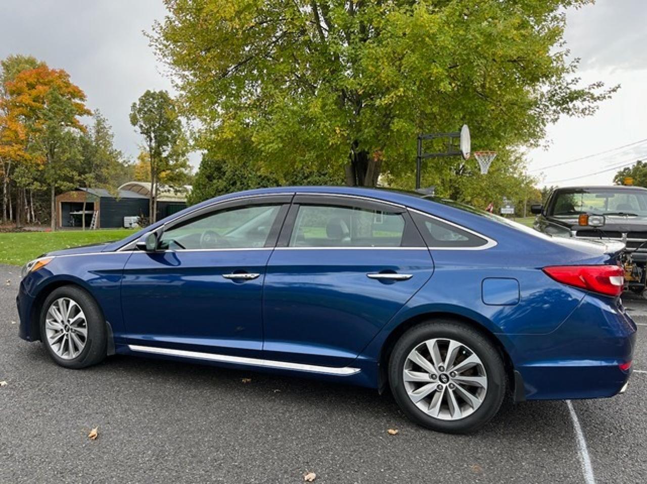 2015 Hyundai Sonata  - Photo #4