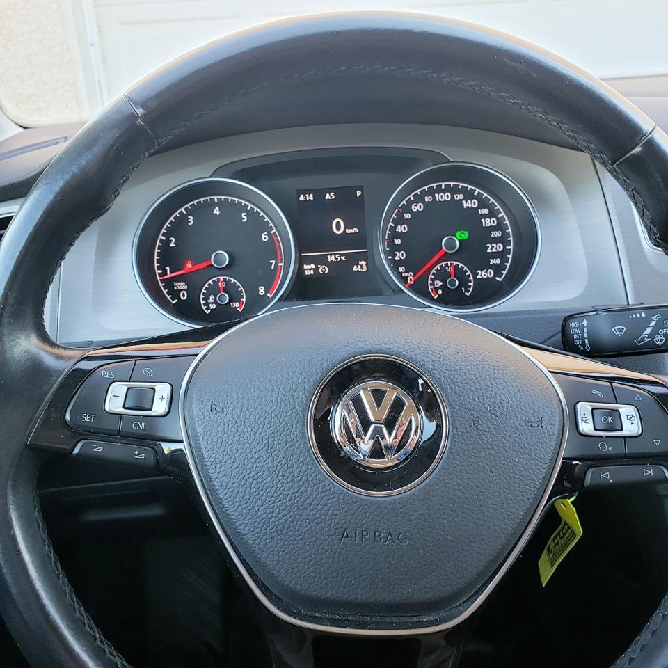 2015 Volkswagen Golf Comfortline TSI Automatic - Photo #6