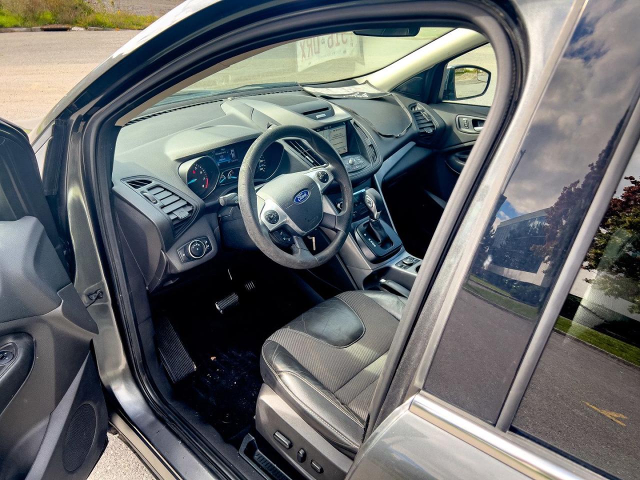 2016 Ford Escape SE - 4WD Easy Financing, Fast Approvals - Photo #8