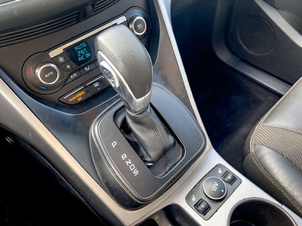 2016 Ford Escape SE - 4WD Easy Financing, Fast Approvals - Photo #19