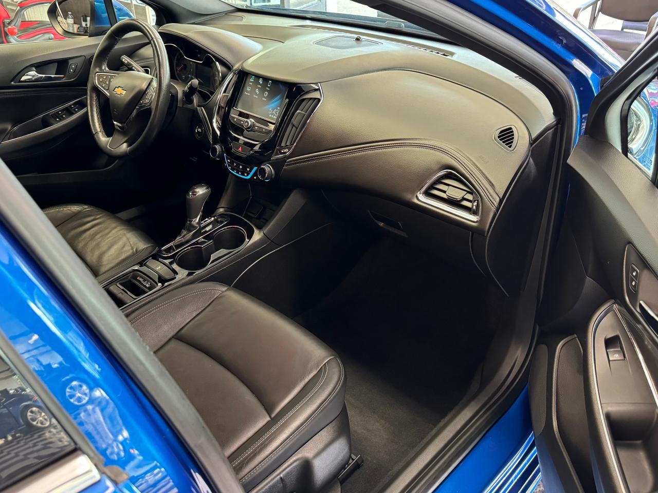 2018 Chevrolet Cruze Premier+Leather+New Tires+Brakes+CLEAN CARFAX - Photo #21