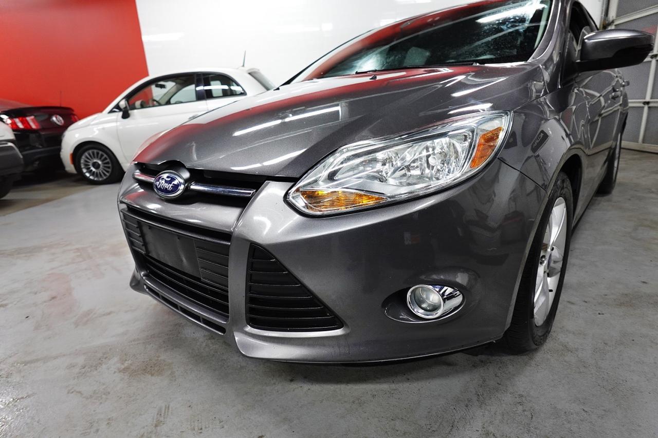 2013 Ford Focus SE MODEL, WELL MAINTAIN,NO ACCIDENT, HB - Photo #11