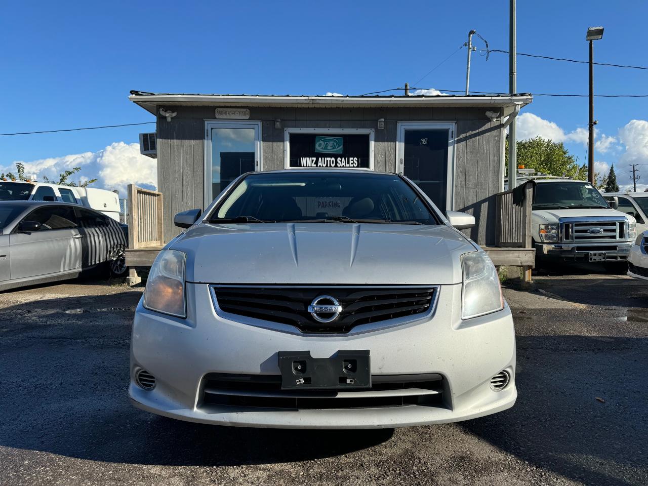 2010 Nissan Sentra 2.0 S Photo3