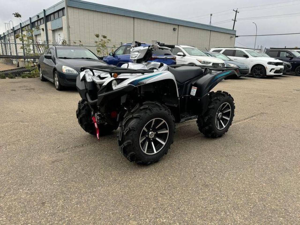 Used 2024 Yamaha Grizzly 700 EPS SE $110 B/W for sale in Edmonton, AB