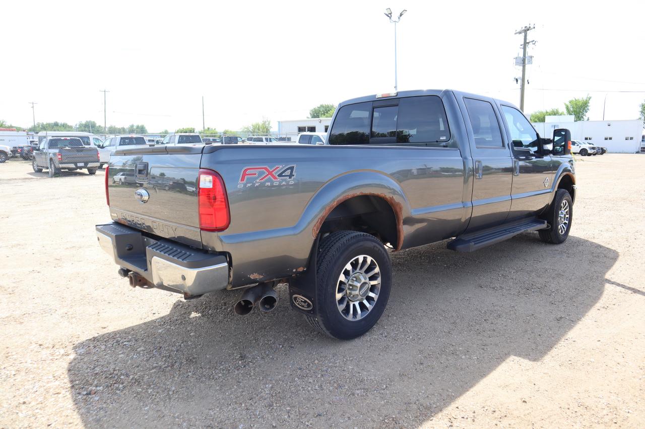 2016 Ford F-350 Super Duty SRW Lariat Photo5