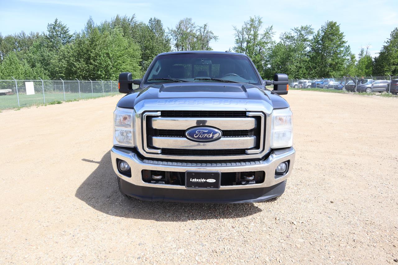 2016 Ford F-350 Super Duty SRW Lariat Photo1