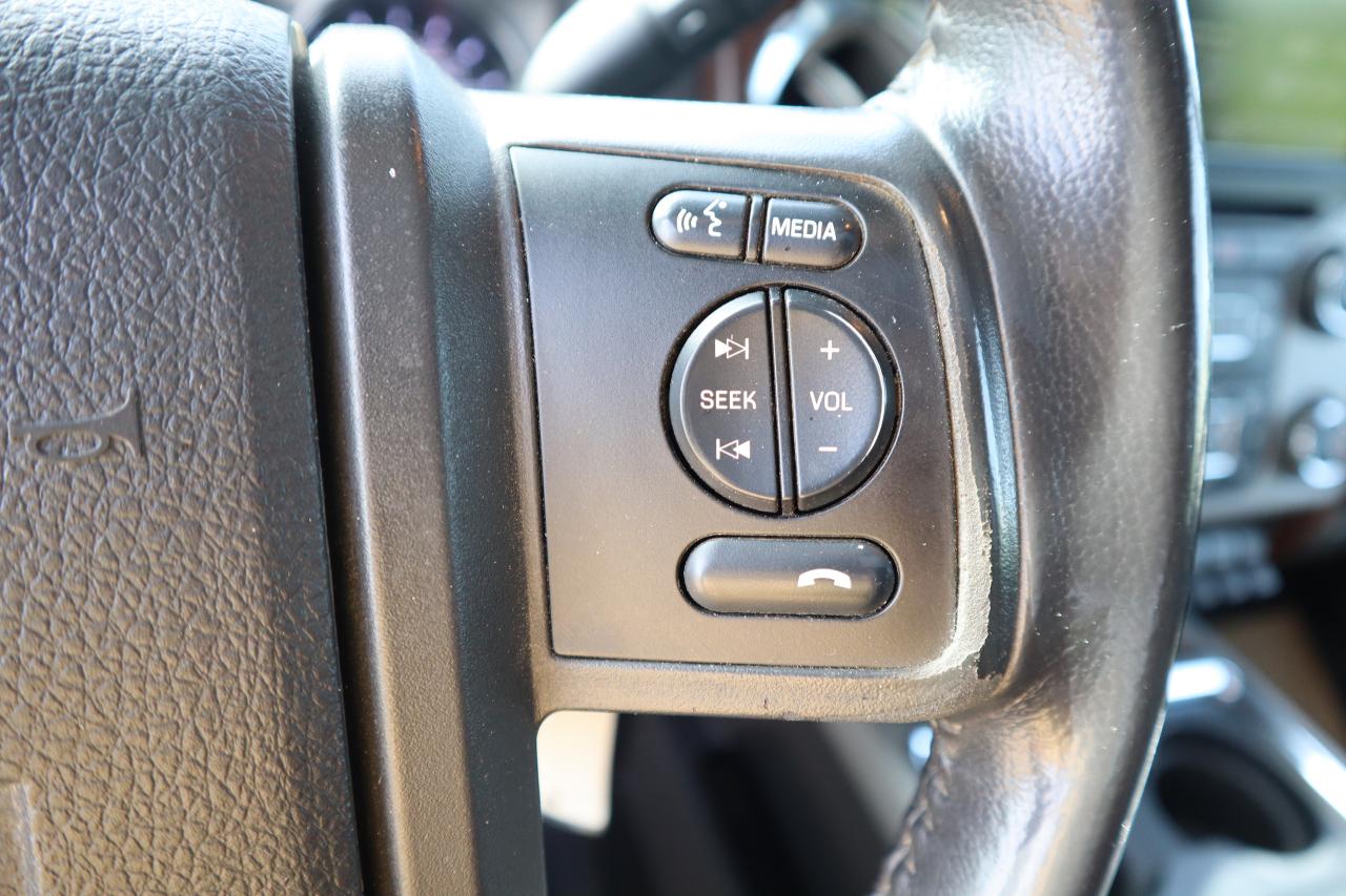 2016 Ford F-350 Super Duty SRW Lariat Photo5