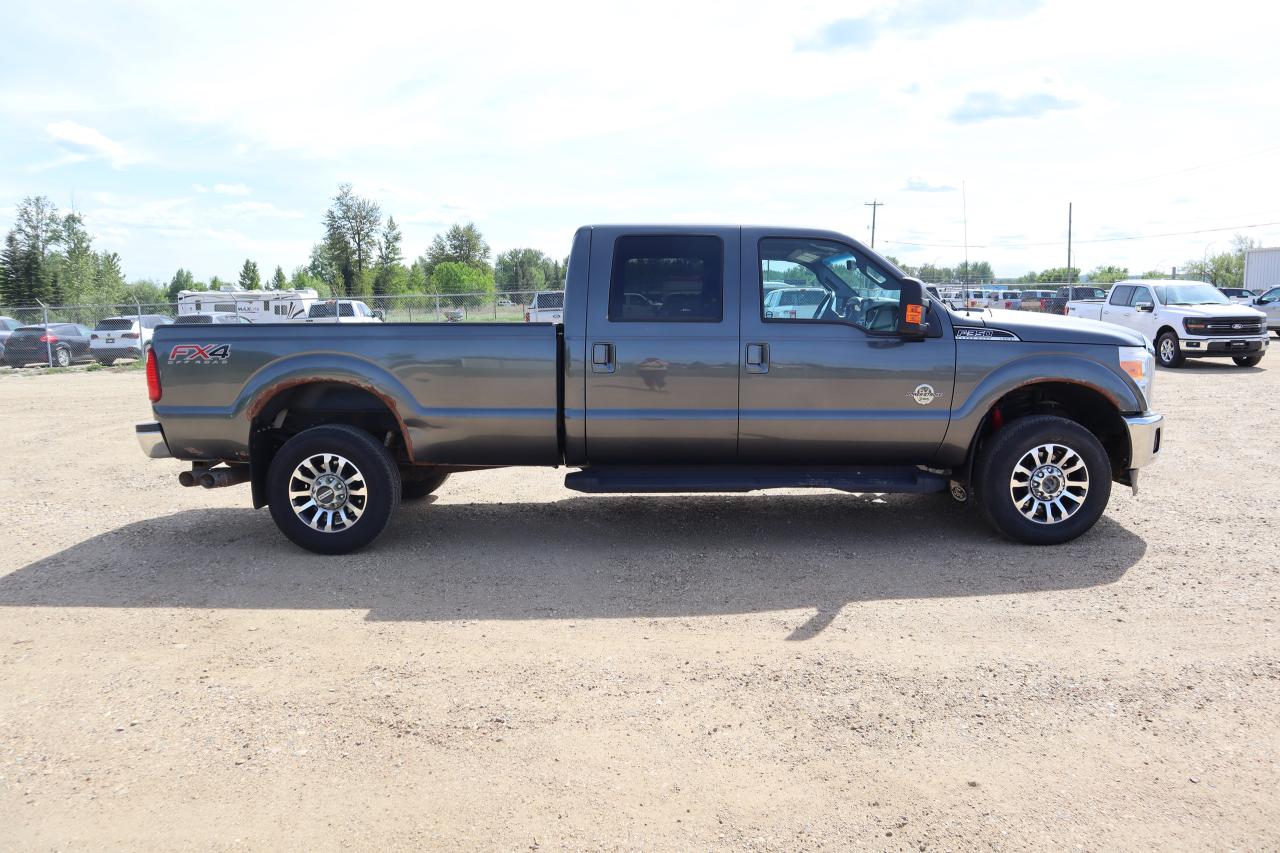 2016 Ford F-350 Super Duty SRW Lariat Photo5