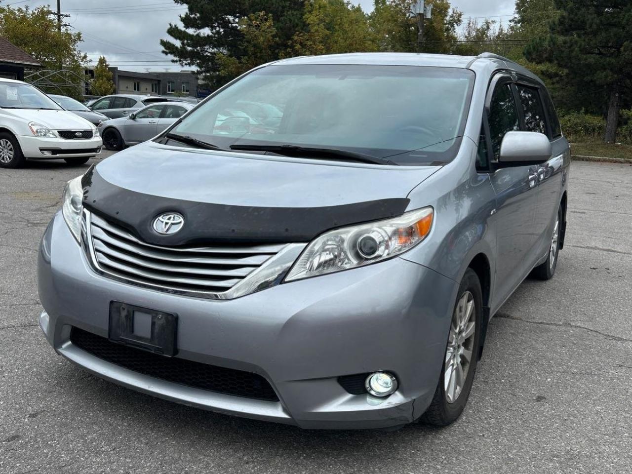 Used 2016 Toyota Sienna LE for sale in Steinbach, MB