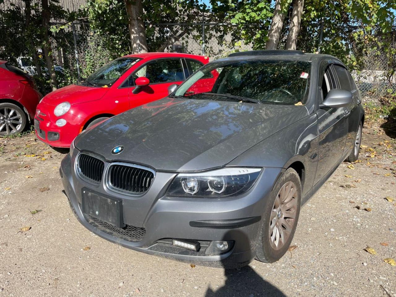 2009 BMW 3 Series 323i - Photo #1