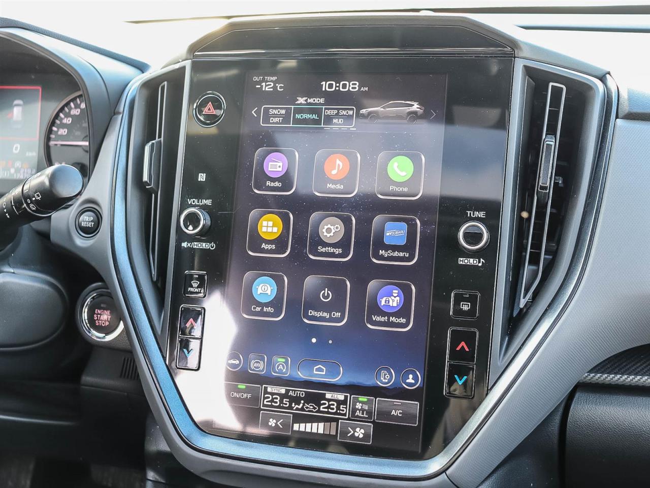 2024 Subaru XV Crosstrek Wilderness Photo