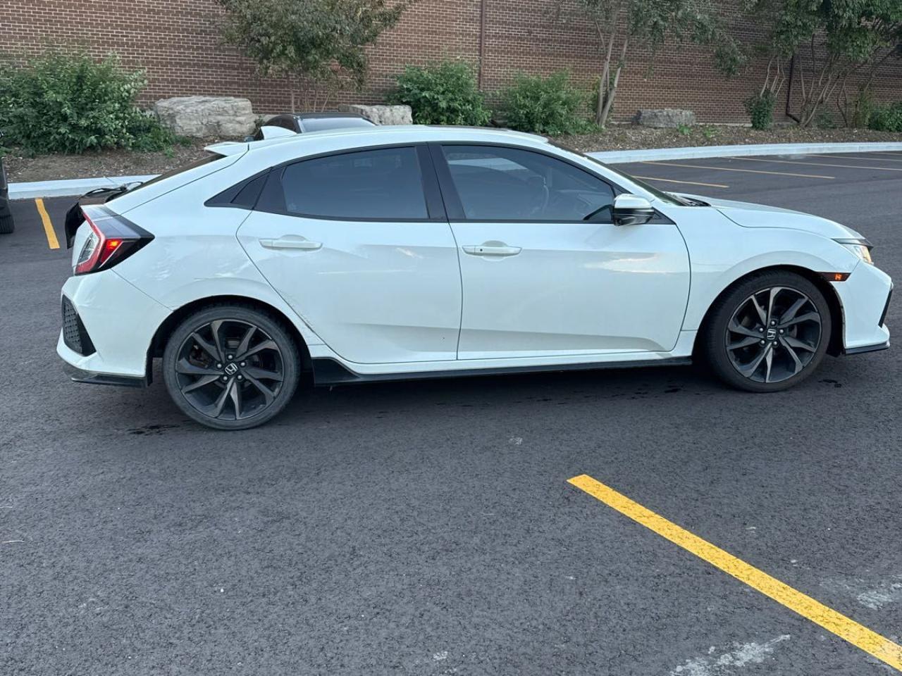 2017 Honda Civic Sport - Photo #5