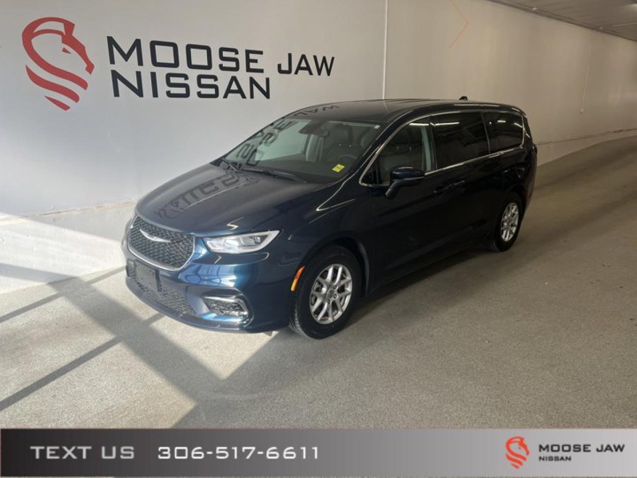 Used 2023 Chrysler Pacifica Touring L | Adaptive Cruise | 3rd Row seating | 10 Inch Touchscreen for sale in Moose Jaw, SK