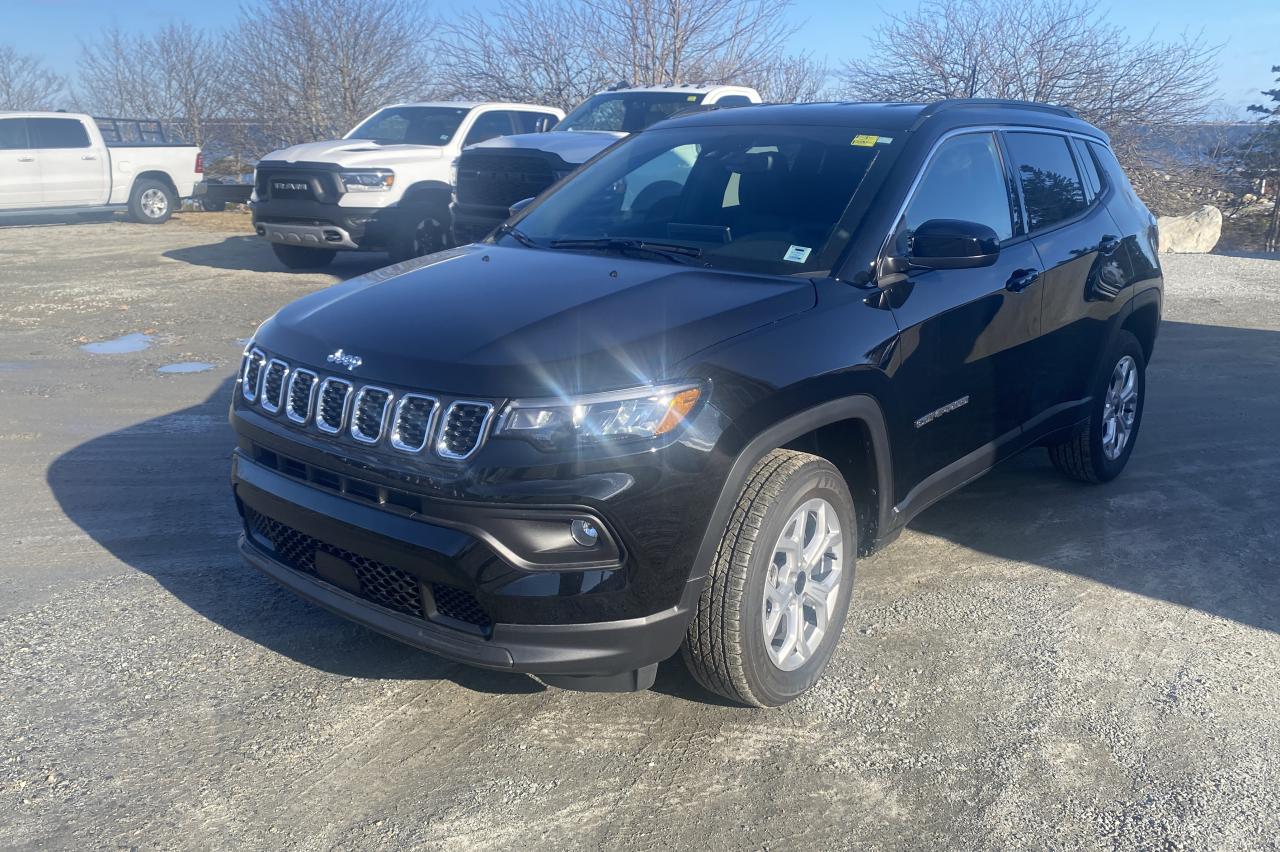 New 2025 Jeep Compass NORTH 4X4 for sale in Barrington, NS