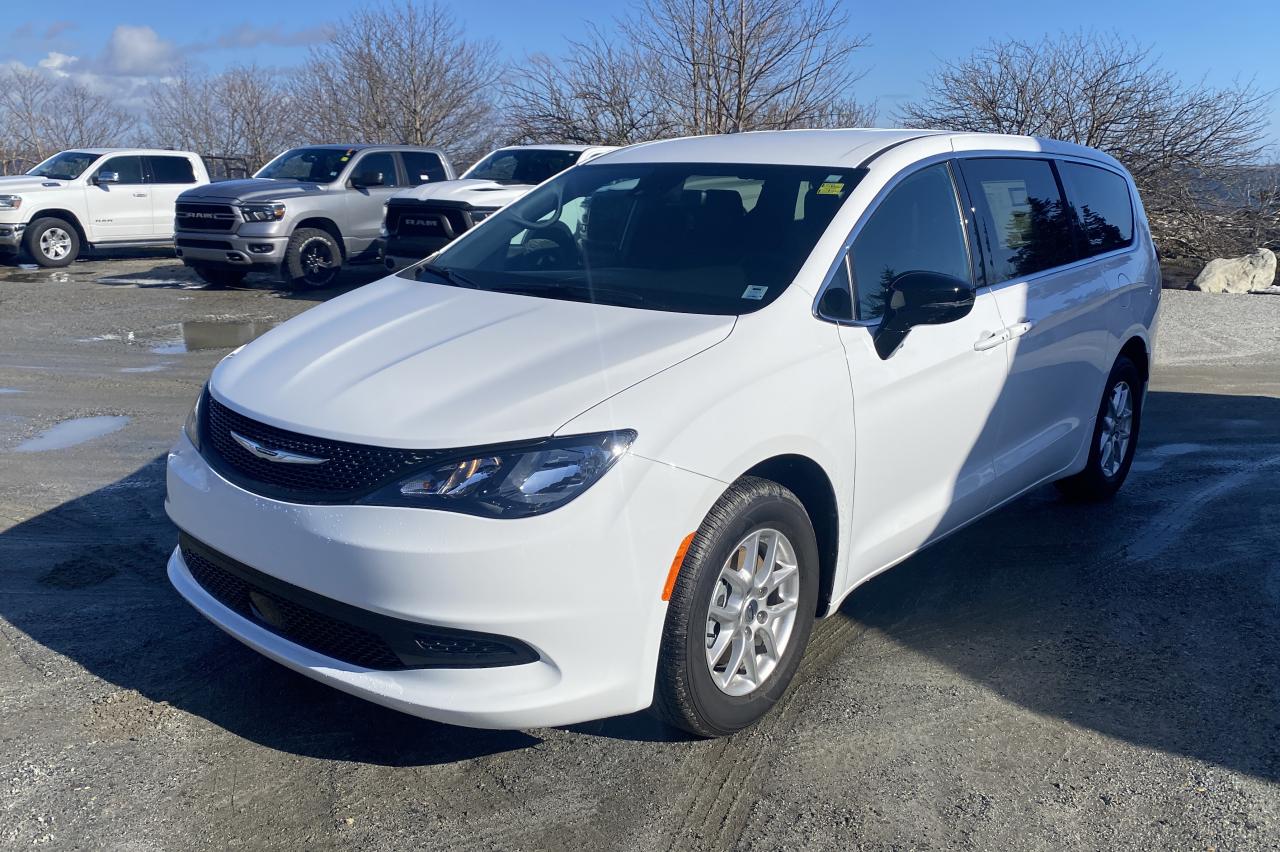 New 2025 Dodge Grand Caravan SXT 2WD for sale in Barrington, NS