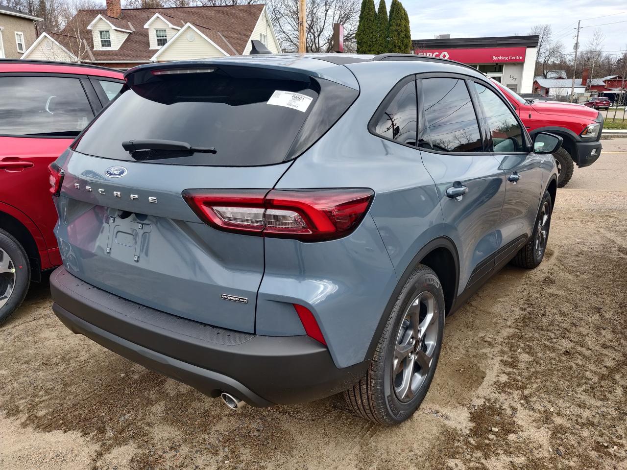 2025 Ford Escape ST-LINE HYBRID AWD Photo