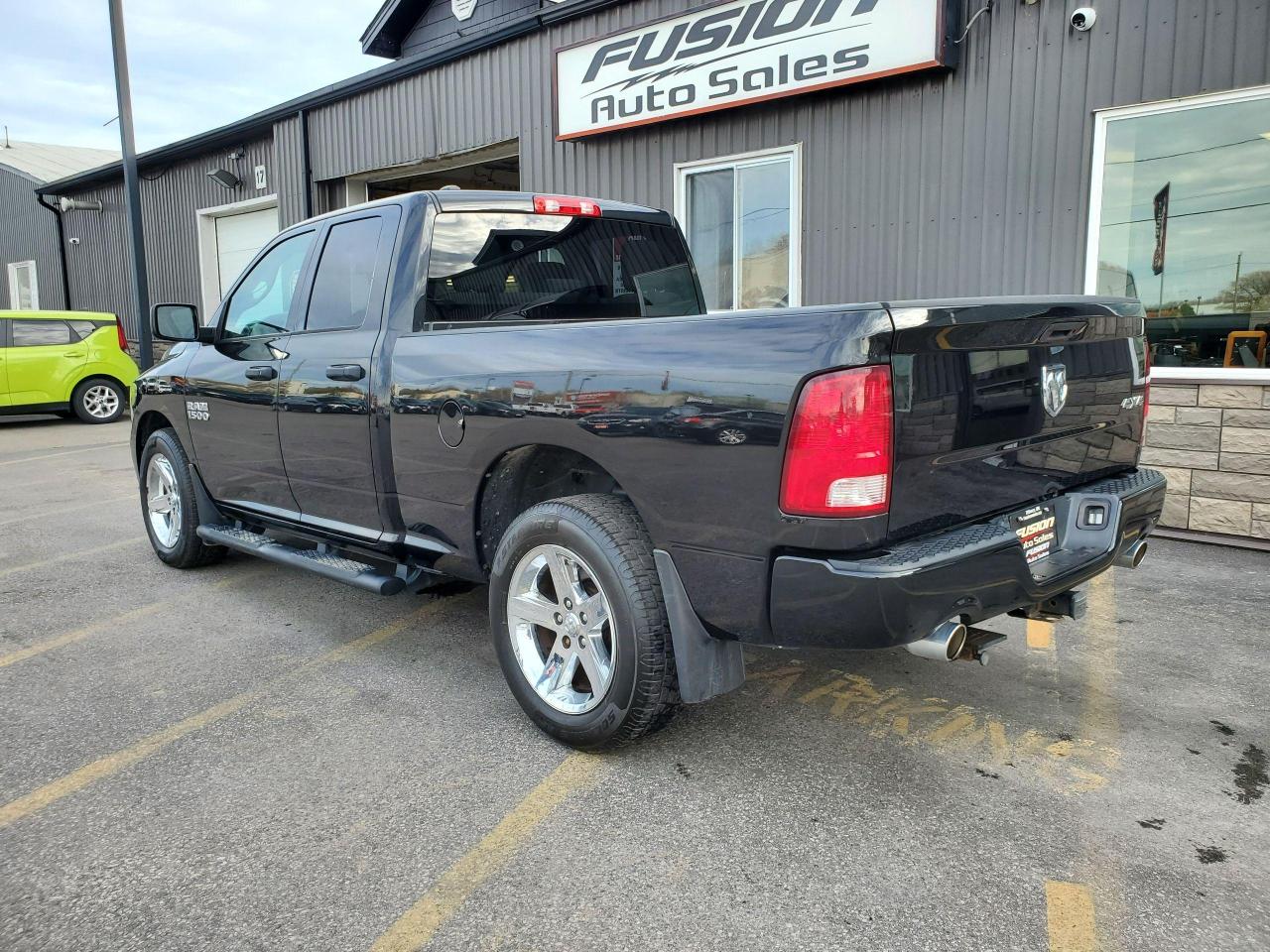 2017 RAM 1500 4WD"Express-TOW PKG-SAT.RADIO-SPRAY IN BEDLINER - Photo #3