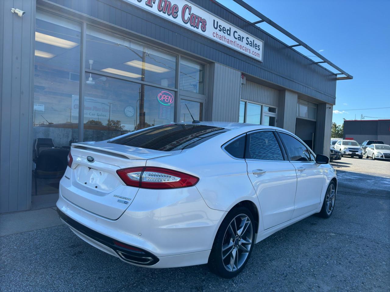 2016 Ford Fusion Titanium Photo4