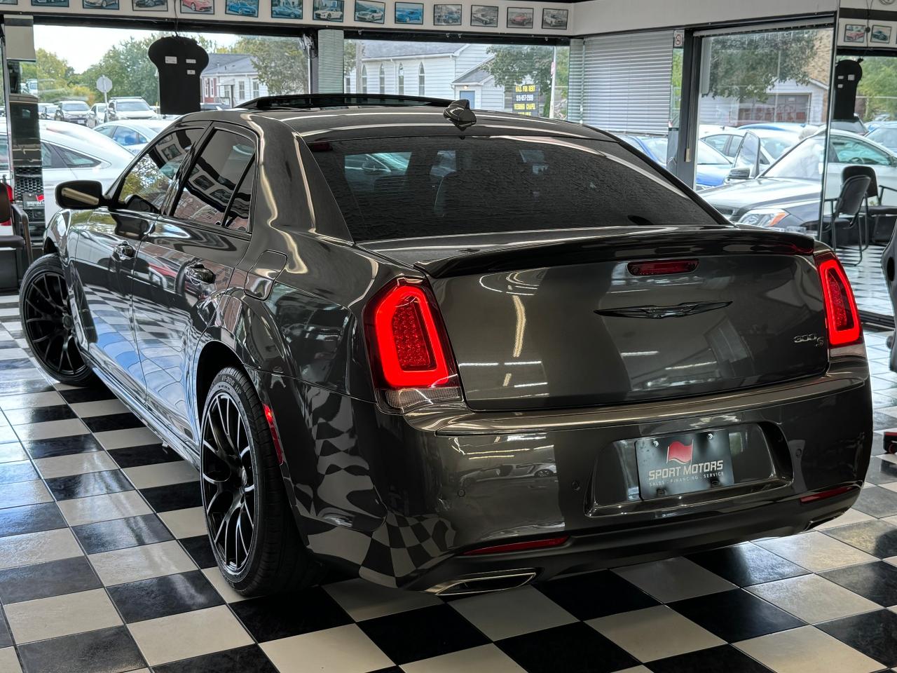 2019 Chrysler 300 S+New Brakes+Adaptive Cruise+BSM+CLEAN CARFAX - Photo #18