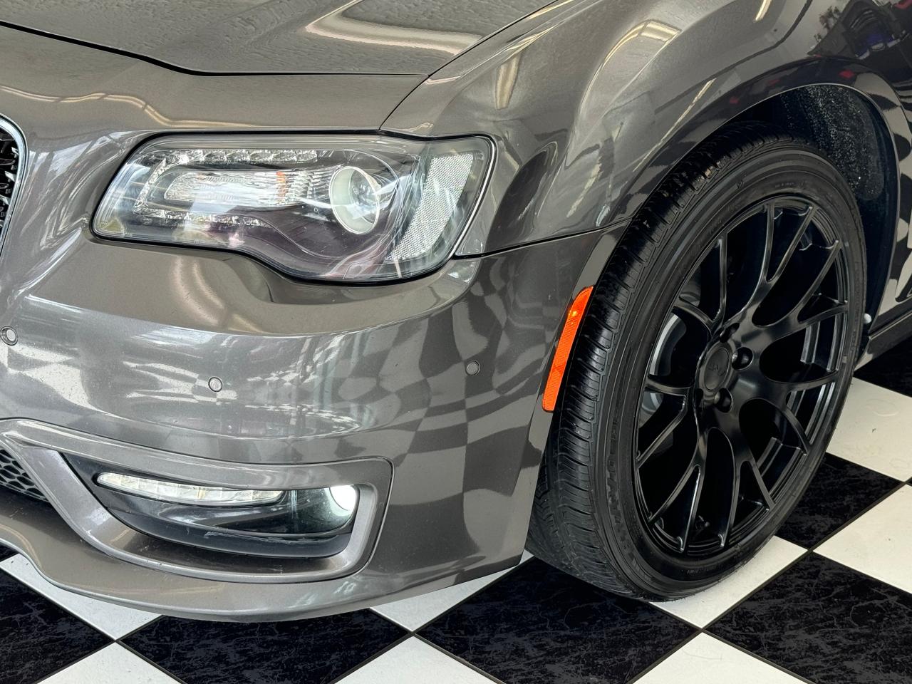 2019 Chrysler 300 S+New Brakes+Adaptive Cruise+BSM+CLEAN CARFAX - Photo #45