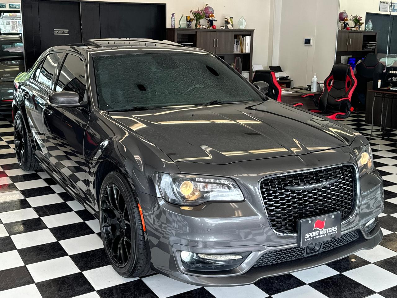 2019 Chrysler 300 S+New Brakes+Adaptive Cruise+BSM+CLEAN CARFAX - Photo #12