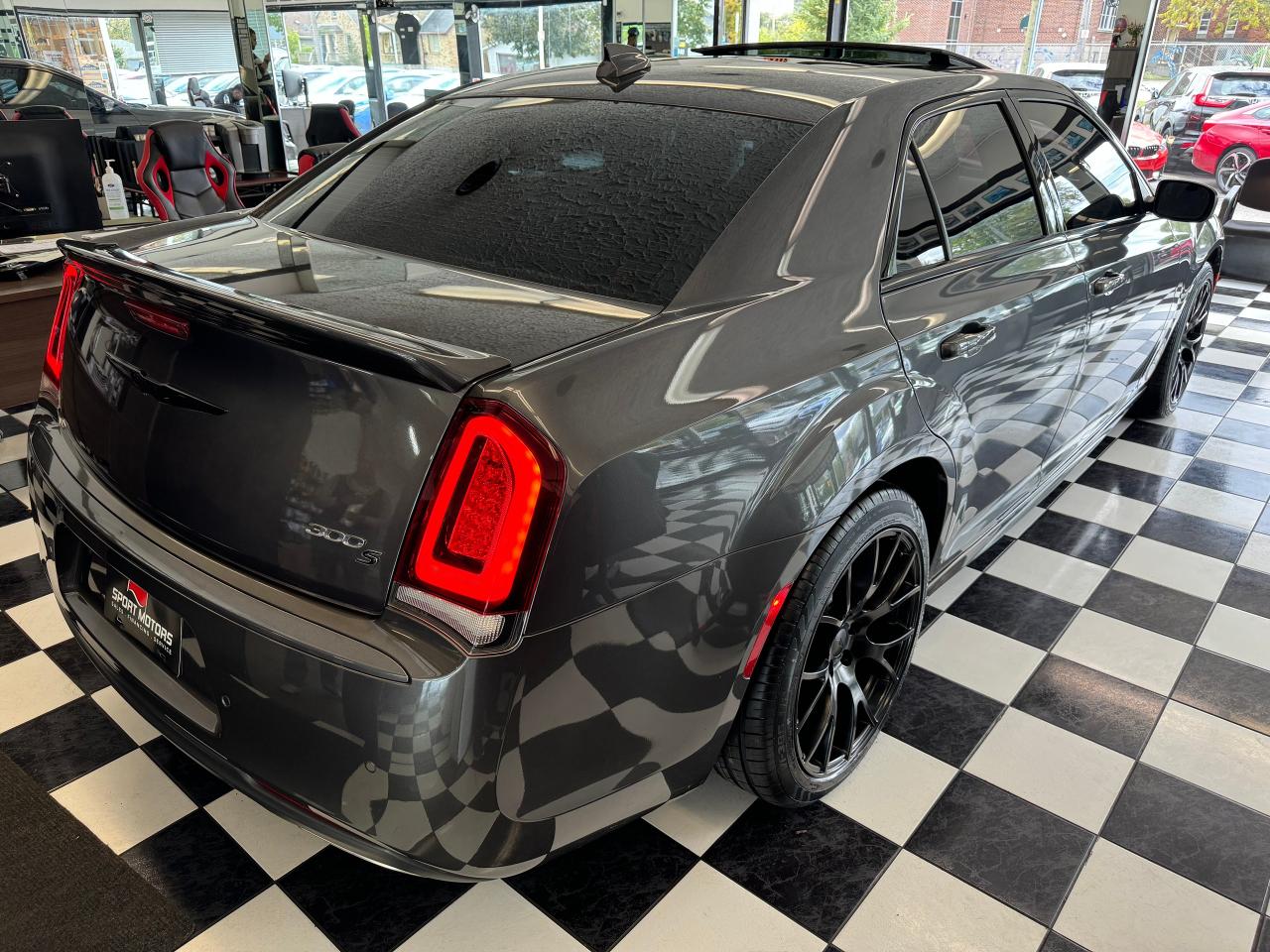 2019 Chrysler 300 S+New Brakes+Adaptive Cruise+BSM+CLEAN CARFAX - Photo #11