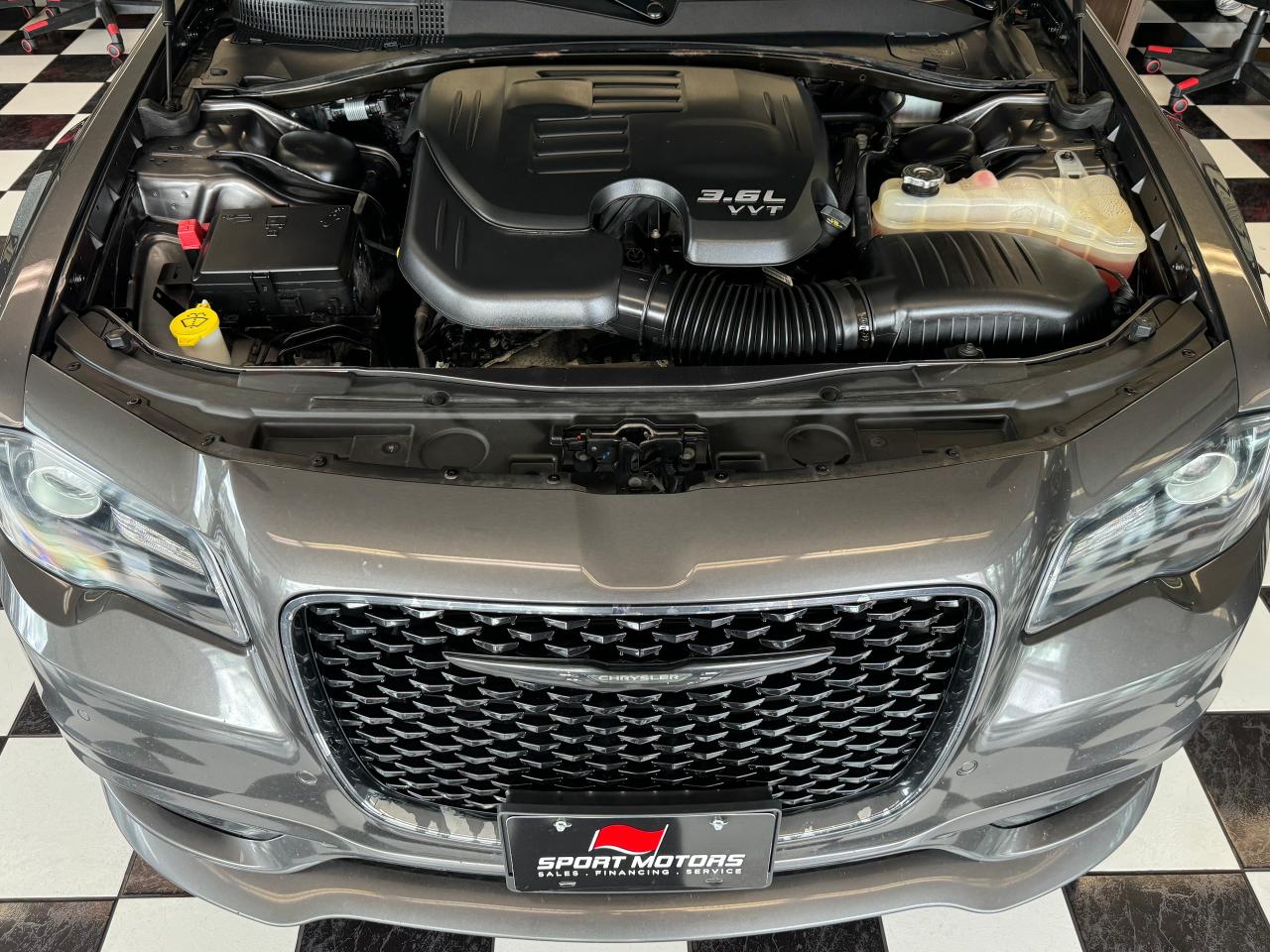 2019 Chrysler 300 S+New Brakes+Adaptive Cruise+BSM+CLEAN CARFAX - Photo #14