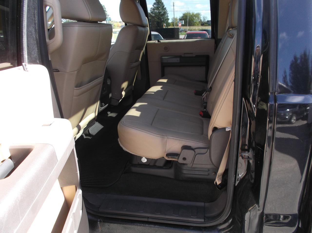 2011 Ford F-250 4X4 SUPPER DUTY 4 D00R LARIAT - Photo #7