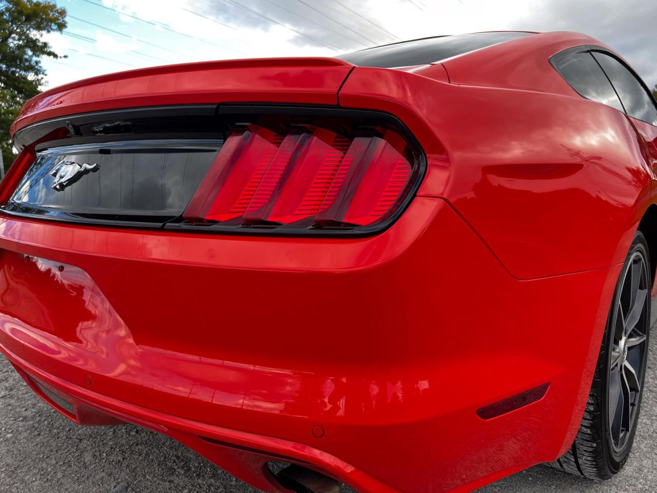2016 Ford Mustang ECOBOOST COUPE - Photo #8