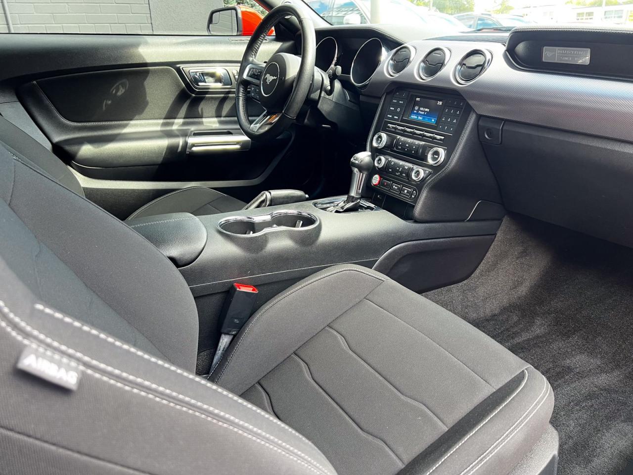 2016 Ford Mustang ECOBOOST COUPE - Photo #19