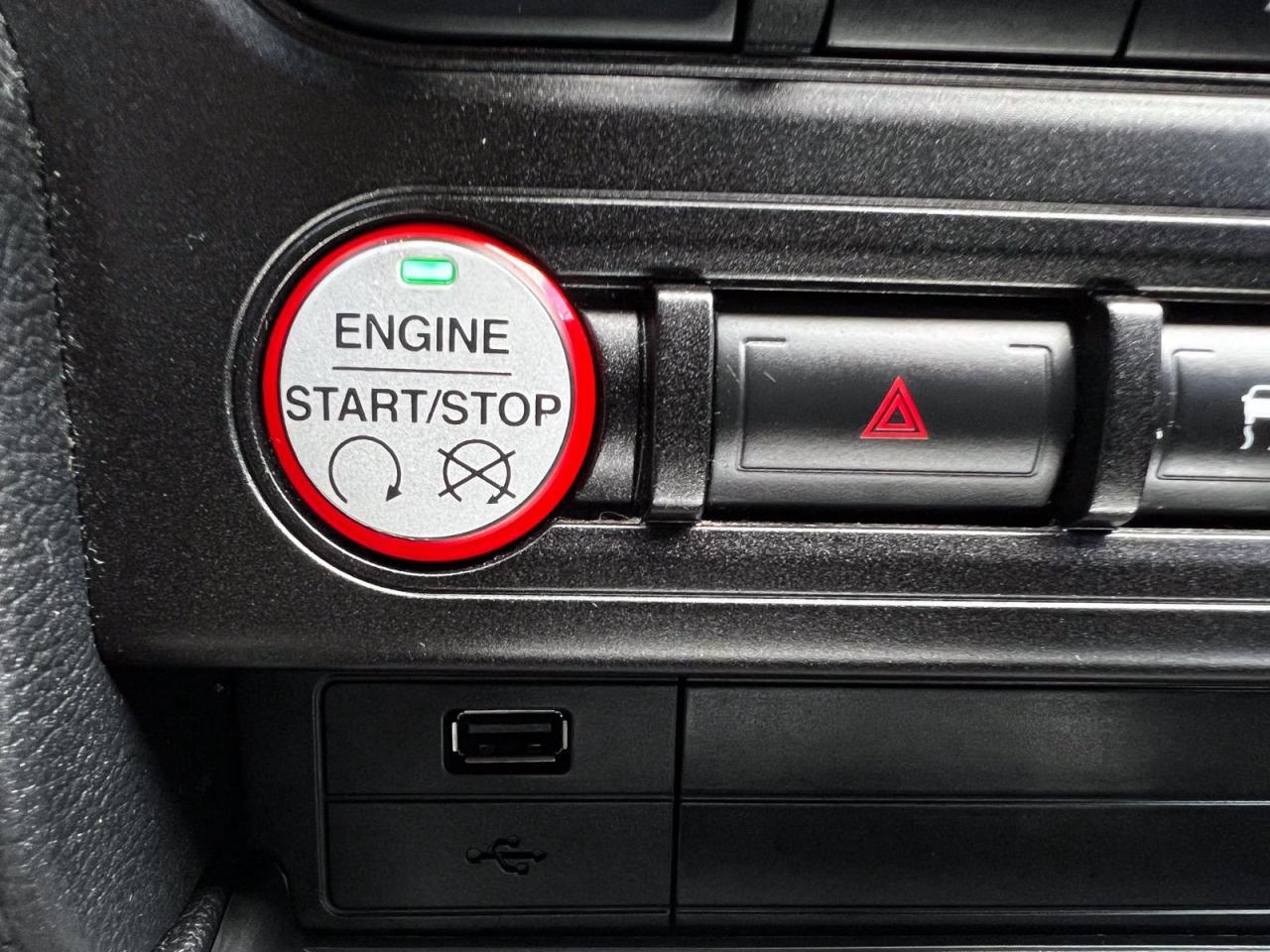 2016 Ford Mustang ECOBOOST COUPE - Photo #11