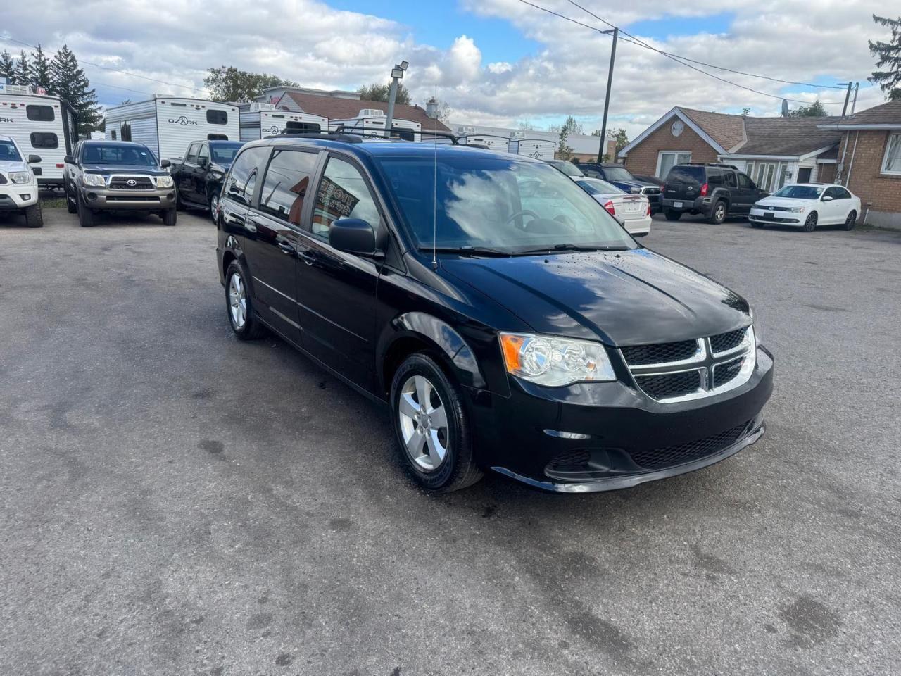 2017 Dodge Grand Caravan SXT, STOW N GO, ONLY 191KMS, CERTIFIED - Photo #7