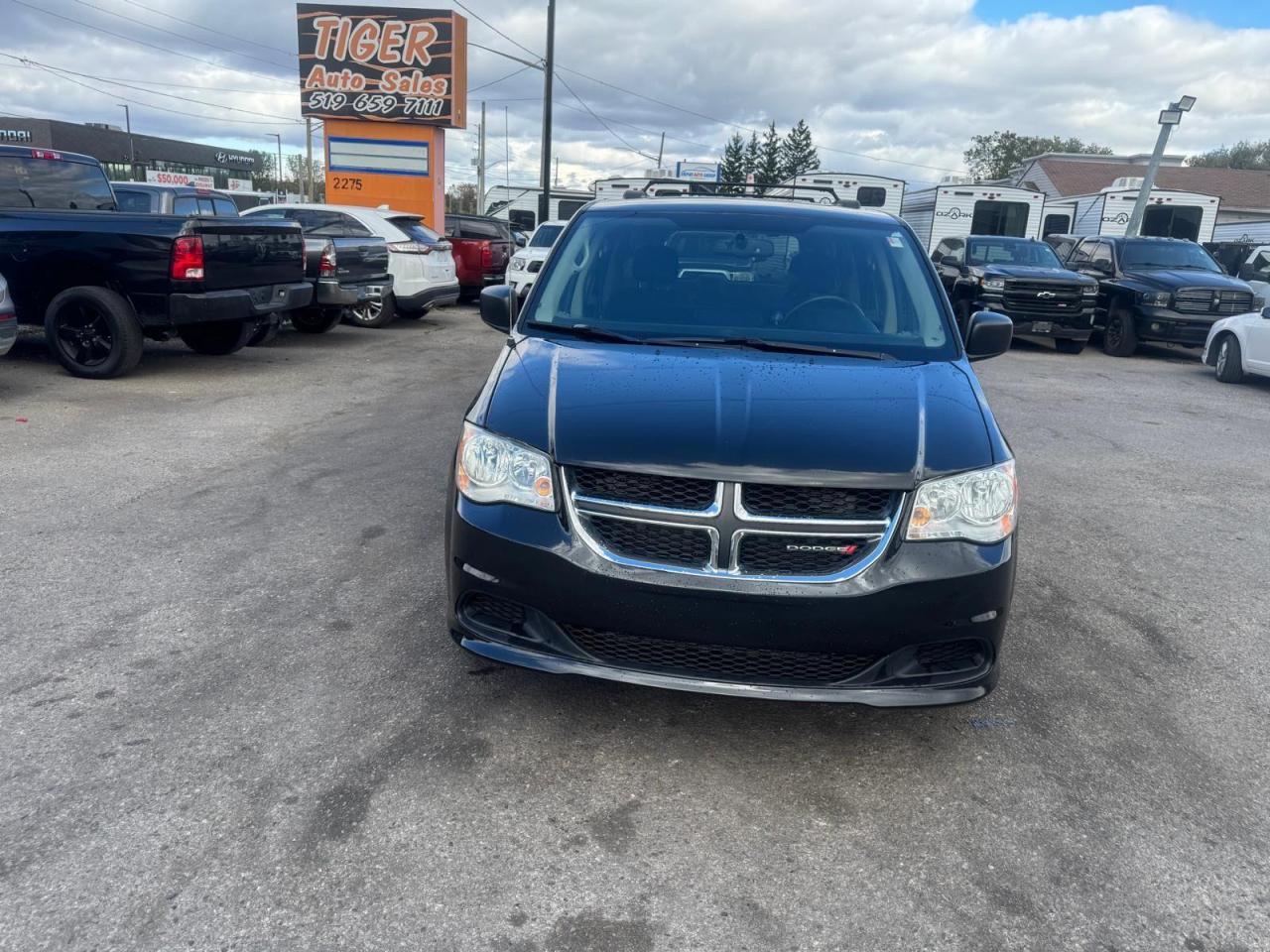 2017 Dodge Grand Caravan SXT, STOW N GO, ONLY 191KMS, CERTIFIED - Photo #8