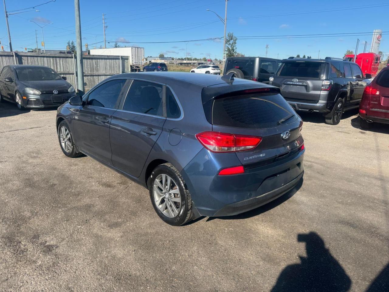 2018 Hyundai Elantra GT GL, LOADED, 4 CYLINDER, HATCHBACK, CERTIFIED - Photo #3